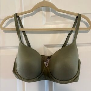 Victoria Secret lined Demi bra